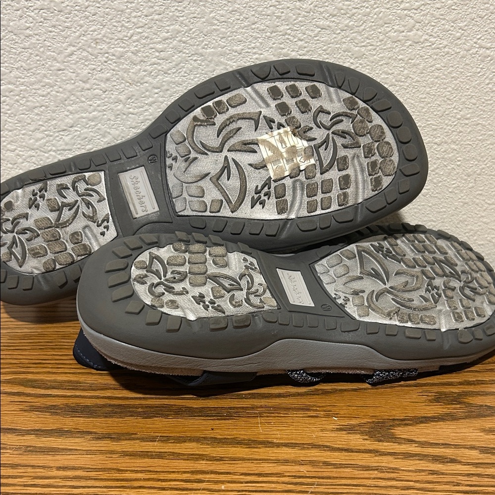Skechers Navy and Gray Strappy Women’s Sandals - Picture 5 of 9